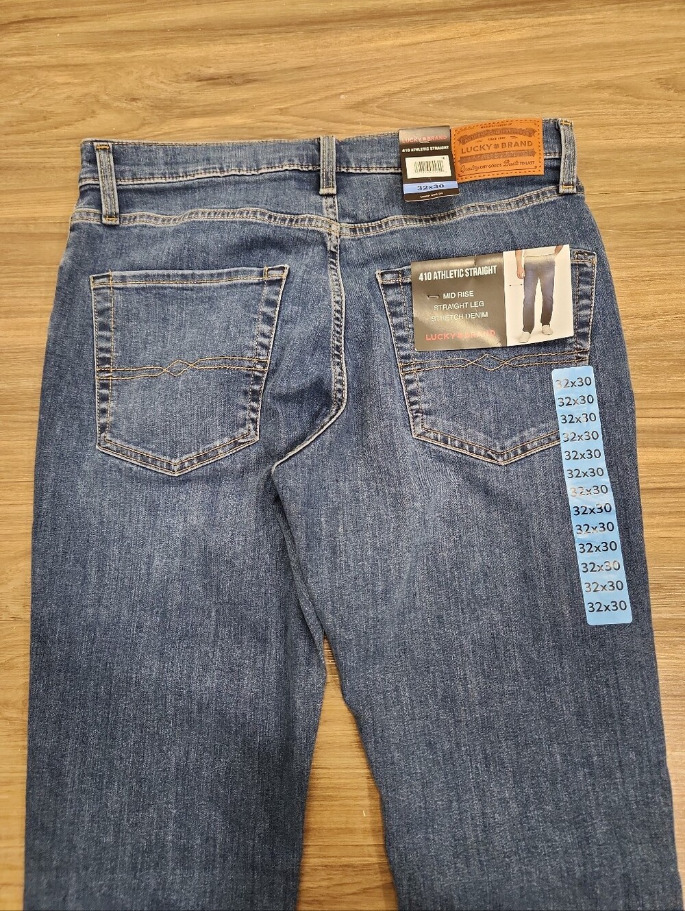 Mens Lucky Brand 410 Athletic Straight Jeans 32x30 Mid Rise Stretch Denim NWT - Picture 3 of 9
